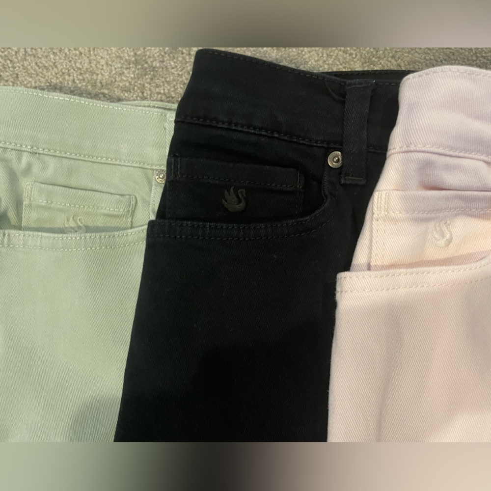 Trio of Gloria Vanderbilt Amanda Jeans, size 8, Pink, Black, Sage
